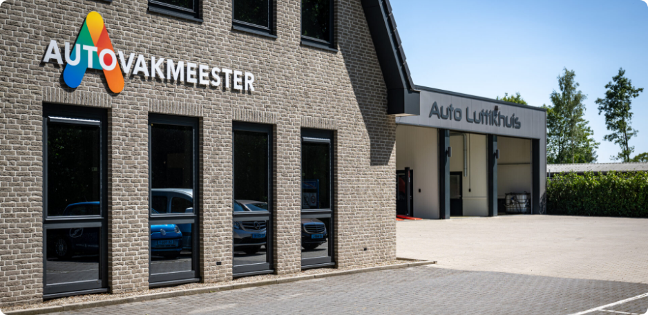 Dbf 1920x1080 taxi wagens in weerspiegeling